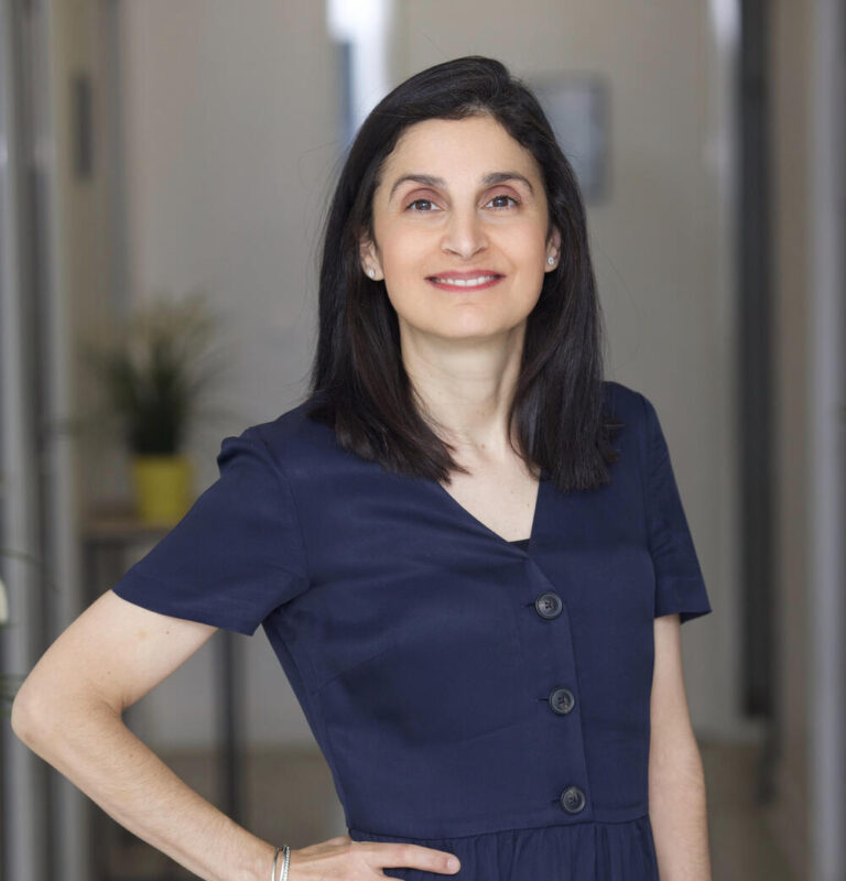 Zineb Bayali, co-fondatrice d'Advyse, expert-comptable et commissaire aux comptes